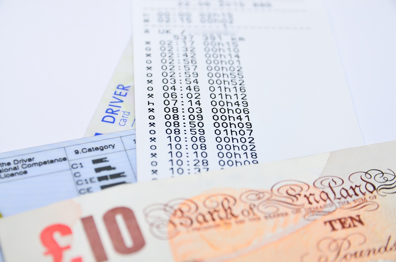 Pensionati esenti dal pagamento del bollo auto nel 2026, con focus su tre categorie specifiche.